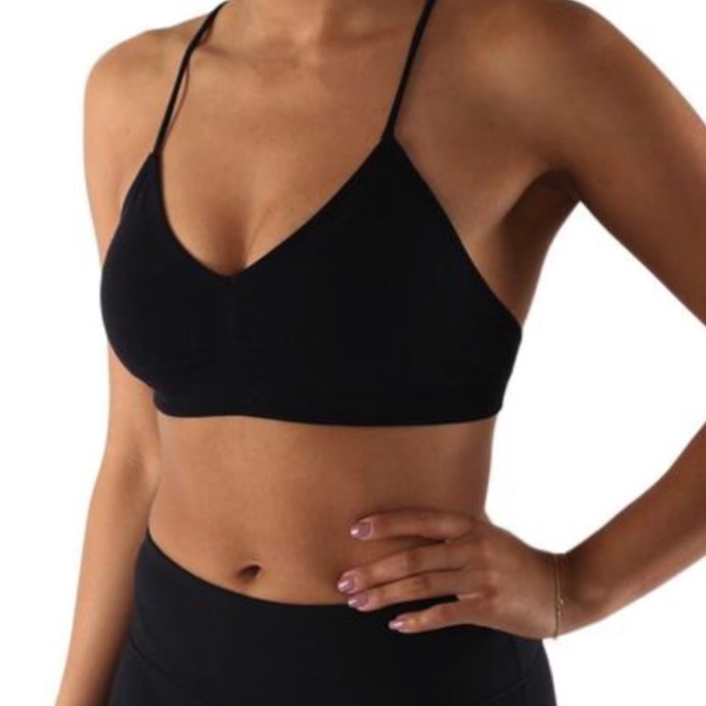 NWOT Black Crossback Sports Bra - Picture 2 of 6